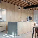 B Room